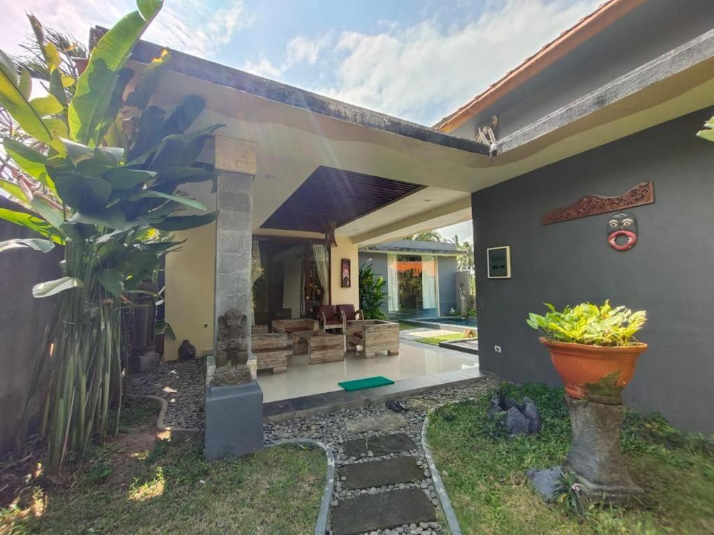 Asri Sari Ubud Villa & Resort Экстерьер фото